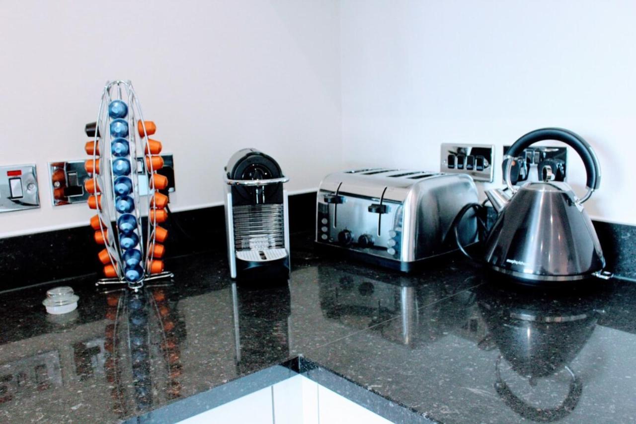 Modern Apartment In אדינבורו מראה חיצוני תמונה